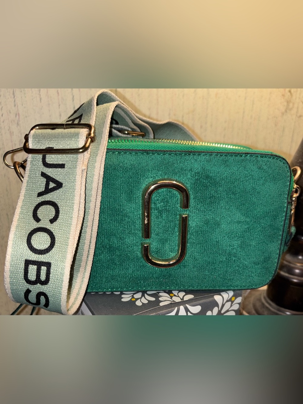 Marc Jacobs- NWOT! RARE! Emerald Green Snapshot Camera Bag w/ Original Strap
